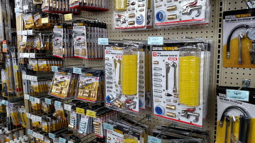 Hardware Store «Harbor Freight Tools», reviews and photos, 1756 North Rd SE, Warren, OH 44484, USA