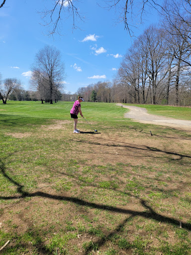 Golf Course «Olde Dutch Mill Golf Course & Sports Bar», reviews and photos, 2745 Grandview Rd, Lake Milton, OH 44429, USA