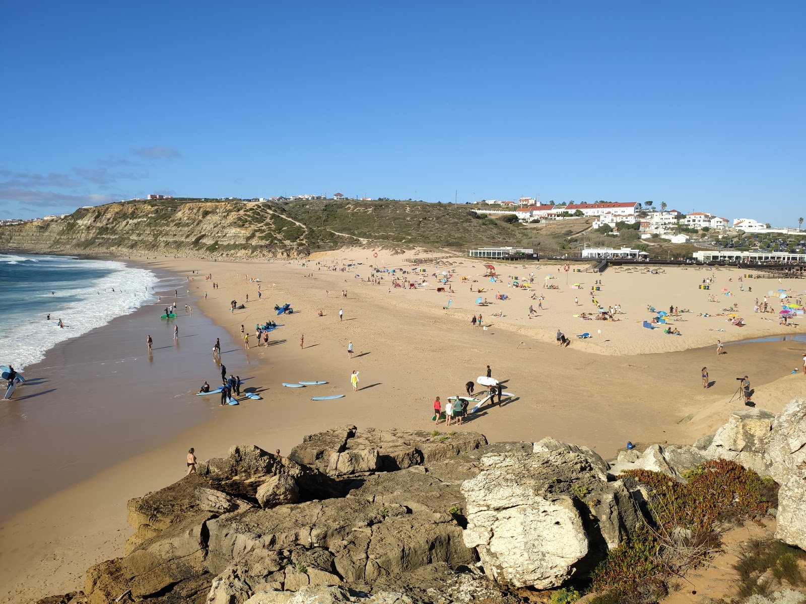 Foto van Foz do Lizandro met fijne beige zand oppervlakte
