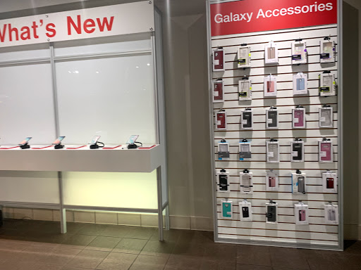 Telecommunications Service Provider «Verizon Wireless - Wireless Communications», reviews and photos, 2303 Ranch Rd 620 S, Lakeway, TX 78734, USA