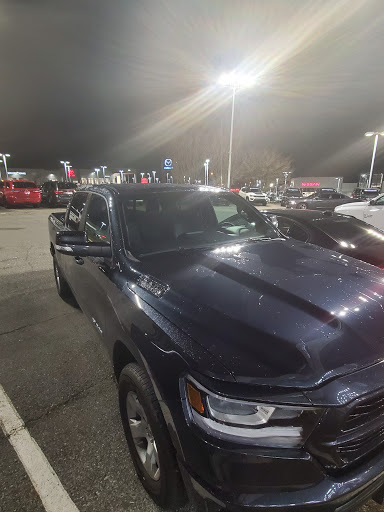 Car Dealer «DARCARS Chrysler Dodge Jeep Ram of Marlow Heights», reviews and photos, 5060 Auth Way, Suitland, MD 20746, USA