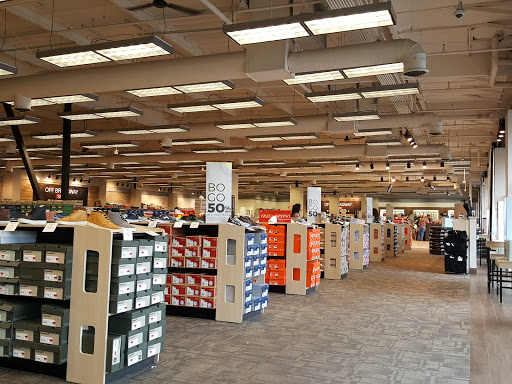 Shoe Store «Off Broadway Shoe Warehouse», reviews and photos, 13400 Jamboree Rd, Irvine, CA 92602, USA