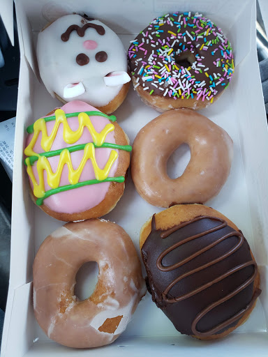 Bakery «Krispy Kreme Doughnuts», reviews and photos, 1419 Bienville Blvd, Ocean Springs, MS 39564, USA