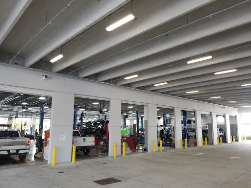 Car Dealer «Tamiami Ford», reviews and photos, 1471 Airport Pulling Rd N, Naples, FL 34104, USA