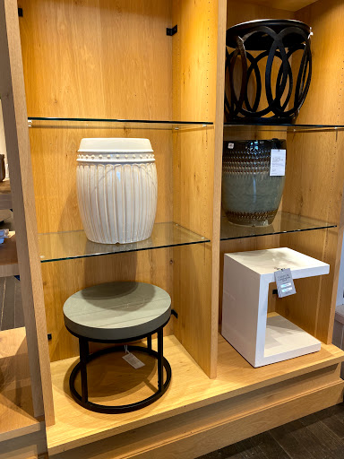 Furniture Store «Pottery Barn», reviews and photos, 160 Walt Whitman Rd #1115, Huntington Station, NY 11746, USA