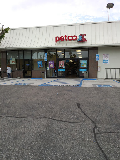 Pet Supply Store «Petco Animal Supplies», reviews and photos, 508 N Doheny Dr, West Hollywood, CA 90048, USA