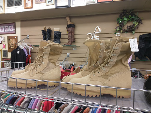 Thrift Store «Jazzy & Mumbos Thrift Store», reviews and photos, 123 Center Ave E, Dilworth, MN 56529, USA