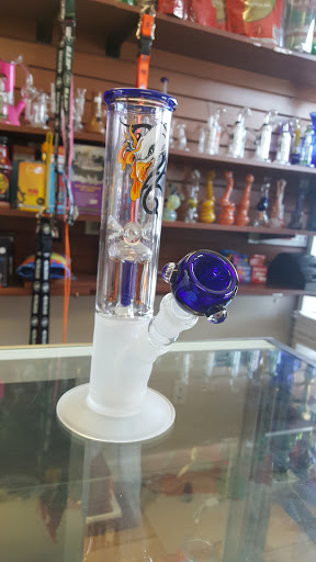 Tobacco Shop «Royal Smoke Shop», reviews and photos, 3379 Arden Way, Sacramento, CA 95825, USA