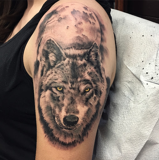 Explore small tattoo name ideas, creative tattoo ideas in Alhambra, available at IFA2 Tattoo Studio