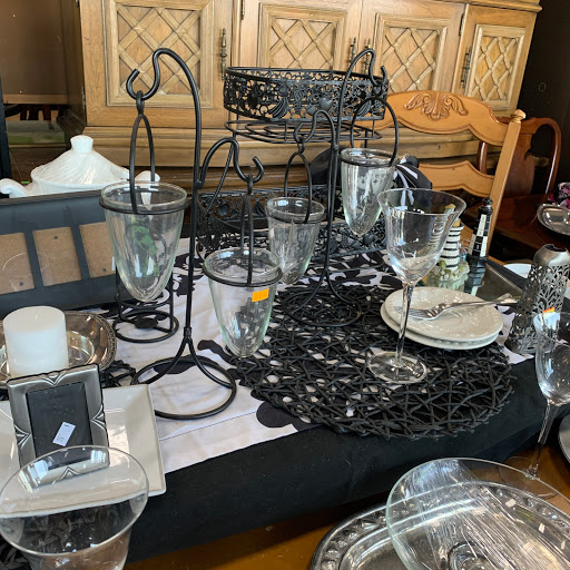 Thrift Store «Good Stuff Thrift», reviews and photos, 543 Lincoln Hwy, Fairless Hills, PA 19030, USA