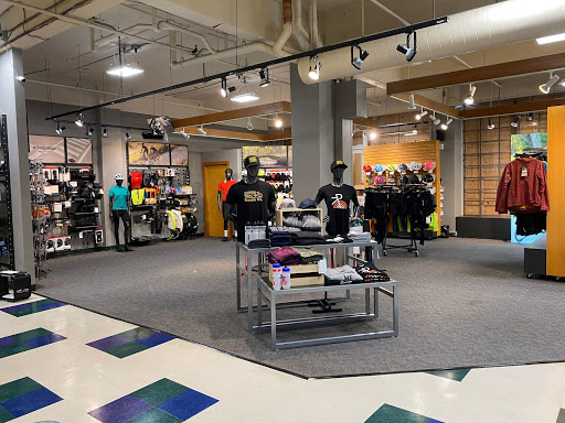 Bicycle Store «Bike Gallery - Downtown», reviews and photos, 1001 SW 10th Ave, Portland, OR 97205, USA