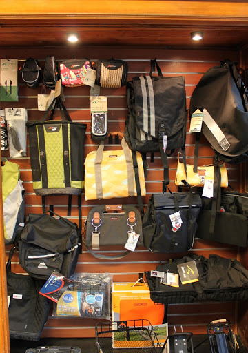 Bicycle Store «Roscoe Village Bikes», reviews and photos, 2016 W Roscoe St, Chicago, IL 60657, USA