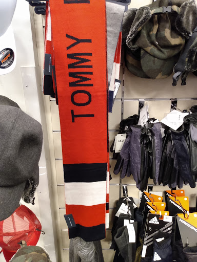 Department Store «Nordstrom Rack», reviews and photos, 17200 Southcenter Pkwy, Tukwila, WA 98188, USA