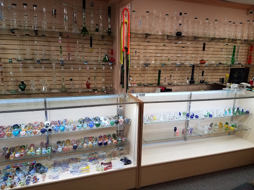 Vaporizer Store «Smoke Spot Smoke Shop», reviews and photos, 24424 Hawthorne Blvd, Torrance, CA 90505, USA