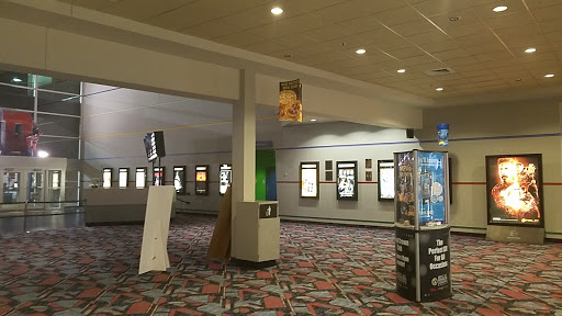 Movie Theater «Regal Cinemas Potomac Yard 16», reviews and photos, 3575 Jefferson Davis Hwy, Alexandria, VA 22305, USA