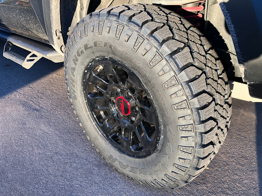 Tire Shop «Discount Tire Store», reviews and photos, 8219 Research Blvd, Austin, TX 78758, USA