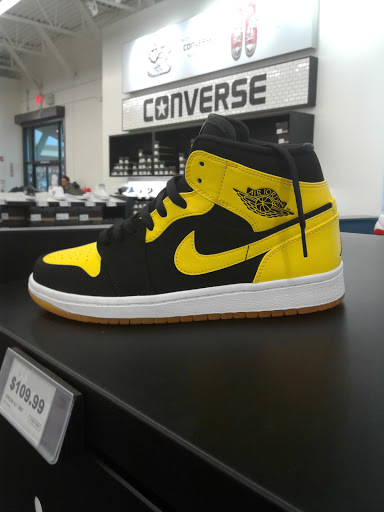 Shoe Store «WSS», reviews and photos, 4430 Holt Blvd, Montclair, CA 91763, USA