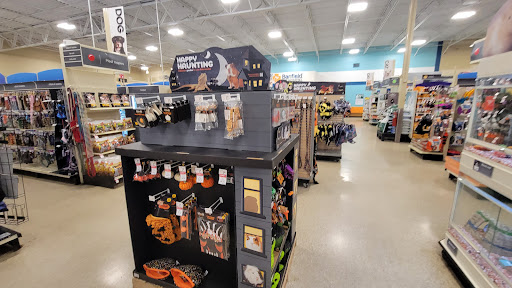 Pet Supply Store «PetSmart», reviews and photos, 1819 NE Pine Island Rd, Cape Coral, FL 33909, USA