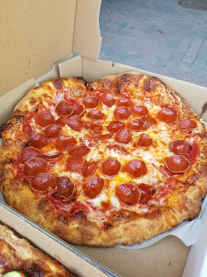 Geno D's Pizza
