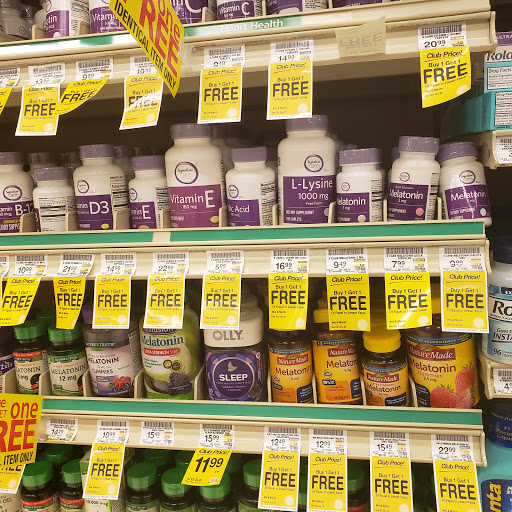 Grocery Store «Safeway», reviews and photos, 22350 S Sterling Blvd, Sterling, VA 20164, USA