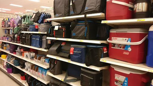 Department Store «Target», reviews and photos, 620 George Washington Hwy, Lincoln, RI 02865, USA