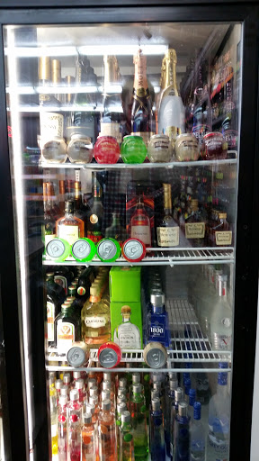 Wine Store «Liquor Maxx», reviews and photos, 8102 Kelley Dr, Stockton, CA 95209, USA