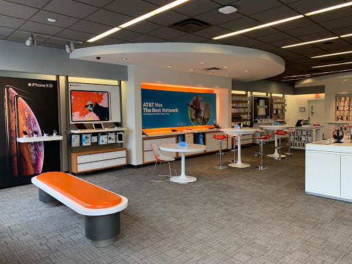 Cell Phone Store «AT&T», reviews and photos, 1251 Lawson Dr, Howell, MI 48843, USA