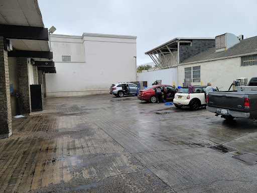 Dalee Car Bath en Santa Barbara
