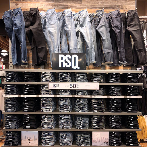 Clothing Store «Tillys», reviews and photos, 1555 Simi Town Center Way, Simi Valley, CA 93065, USA