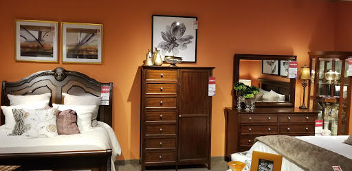 Furniture Store «Art Van Furniture - Clinton Township», reviews and photos, 33801 Gratiot Ave, Charter Twp of Clinton, MI 48035, USA