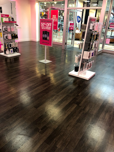 Cell Phone Store «T-Mobile», reviews and photos, 1201 Hooper Ave, Toms River, NJ 08753, USA