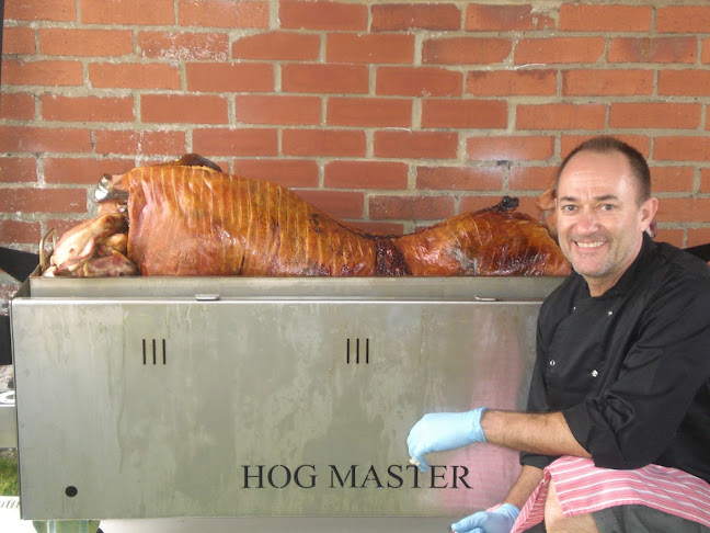 Bubba's Smokin' Hog Roast Open Times