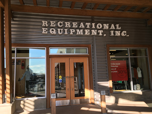 Camping Store «REI», reviews and photos, 49 Fitzgerald Street, Yonkers, NY 10710, USA