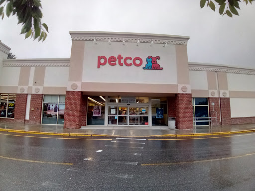 Pet Supply Store «Petco Animal Supplies», reviews and photos, 110 Charlton Rd #9, Sturbridge, MA 01566, USA