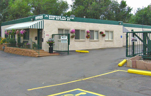 Self-Storage Facility «A Storage Place - Englewood», reviews and photos, 3615 S Bryant St, Englewood, CO 80110, USA