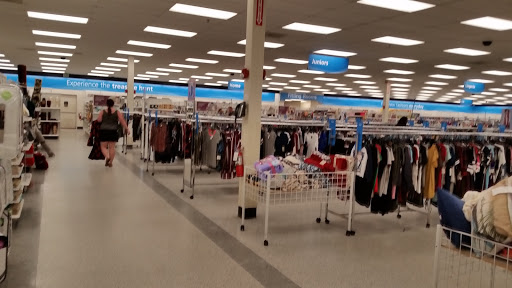 Clothing Store «Ross Dress for Less», reviews and photos, 1125 Woodruff Rd, Greenville, SC 29607, USA