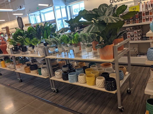 Department Store «Nordstrom Rack Lake Brandon Plaza», reviews and photos, 11201 Causeway Blvd, Brandon, FL 33511, USA