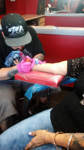 Tattoo Shop «Ink Sanity», reviews and photos, 31089 Riverside Dr, Lake Elsinore, CA 92530, USA