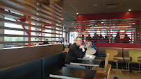 Atmosphère du Restauration rapide McDonald's à Montereau-Fault-Yonne - n°12