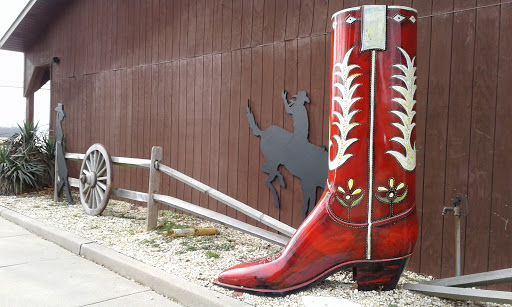 Western Apparel Store «Cowtown Cowboy Outfitters», reviews and photos, 761 US-40, Pilesgrove, NJ 08098, USA