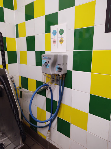 Pet Supply Store «Pet Supplies Plus», reviews and photos, 5229 Library Rd, Bethel Park, PA 15102, USA