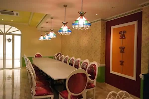 Sarang Oci Resto Manado image