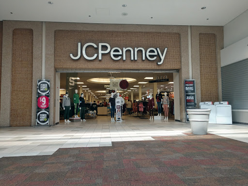 Shopping Mall «Meridian Mall», reviews and photos, 1982 W Grand River Ave, Okemos, MI 48864, USA