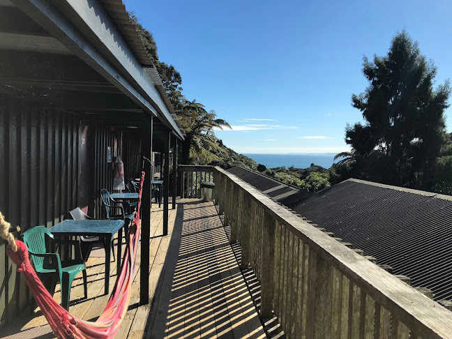 The Institute of Awesome (Karioi Lodge) - Raglan