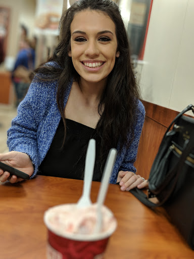 Ice Cream Shop «Cold Stone Creamery», reviews and photos, 12418 Olive Blvd, Creve Coeur, MO 63141, USA