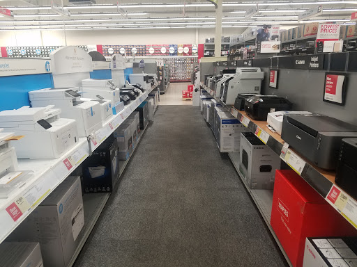 Office Supply Store «Staples», reviews and photos, 653 W Edgar Rd, Linden, NJ 07036, USA