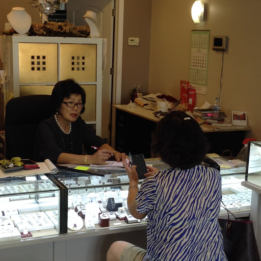 Jewelry Store «Ruby Blue Jewelry», reviews and photos, 8852 N Milwaukee Ave, Niles, IL 60714, USA