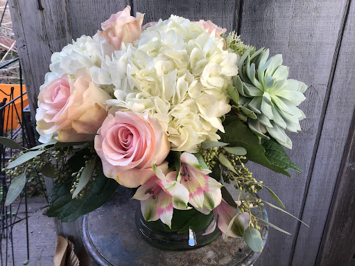 Florist «Lake Worth Florist», reviews and photos, 6650 Azle Ave, Lake Worth, TX 76135, USA