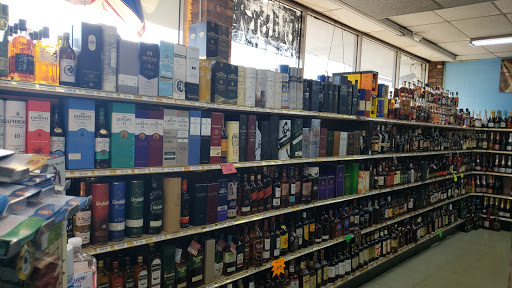 Liquor Store «Westmont Liquors», reviews and photos, 310 Ogden Ave, Westmont, IL 60559, USA