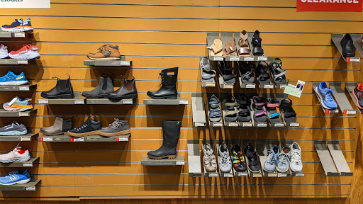 Camping Store «REI», reviews and photos, 4291 The Cir At N Hills St, Raleigh, NC 27609, USA